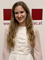 Carina Karničar